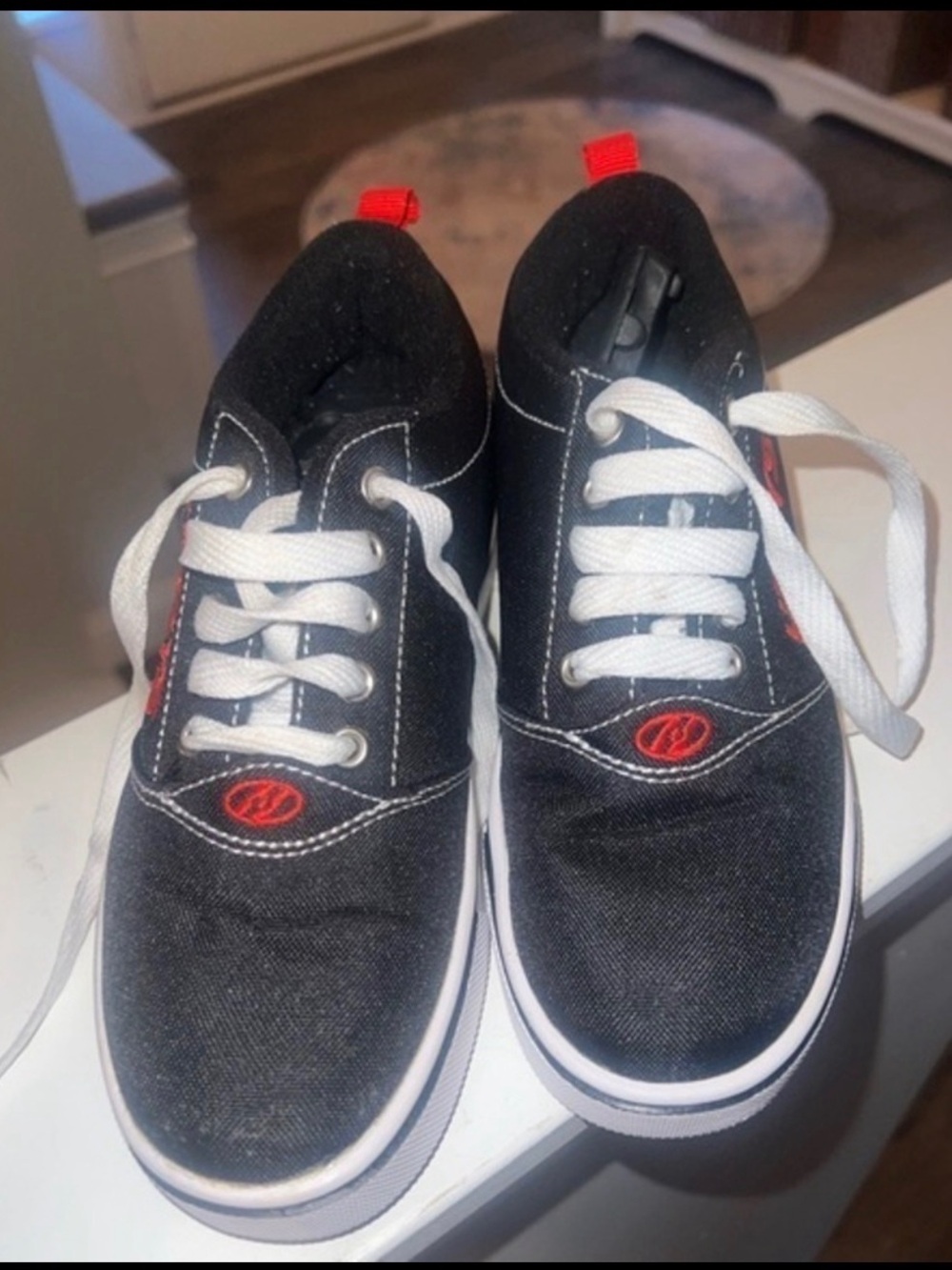 Heelys Black and White Kids' Sneakers with Red Accents, Size 3